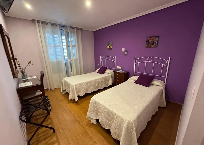 Hostal Avenida Tabernas