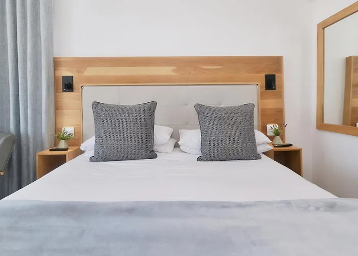 Oceans Guest House & Luxurious Apartments Struisbaai