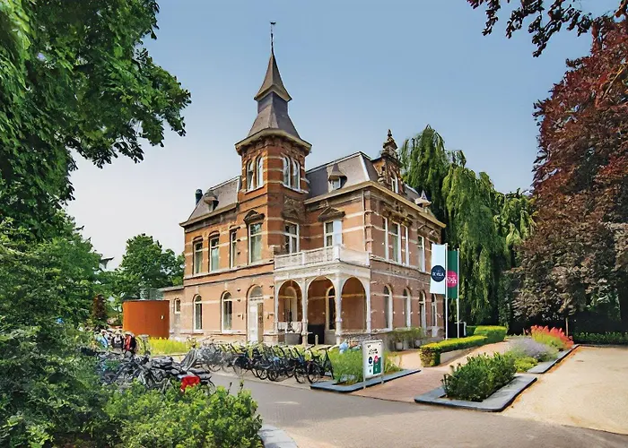 Hotel De Villa