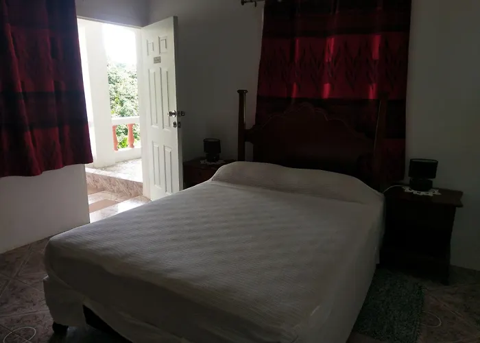 Polish Princess Guest House Port Antonio