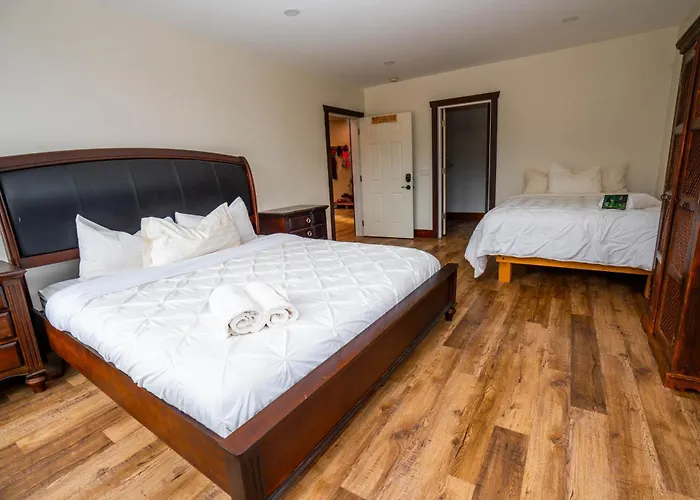 River Safari Mountain View Suite Blue River