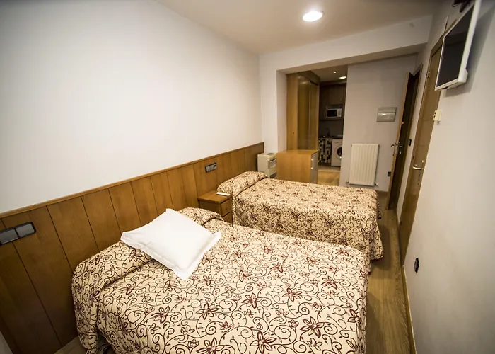 Hostal Caballeros Soria