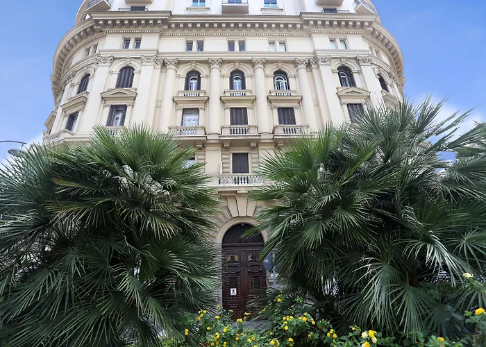 Piazza Bovio 22