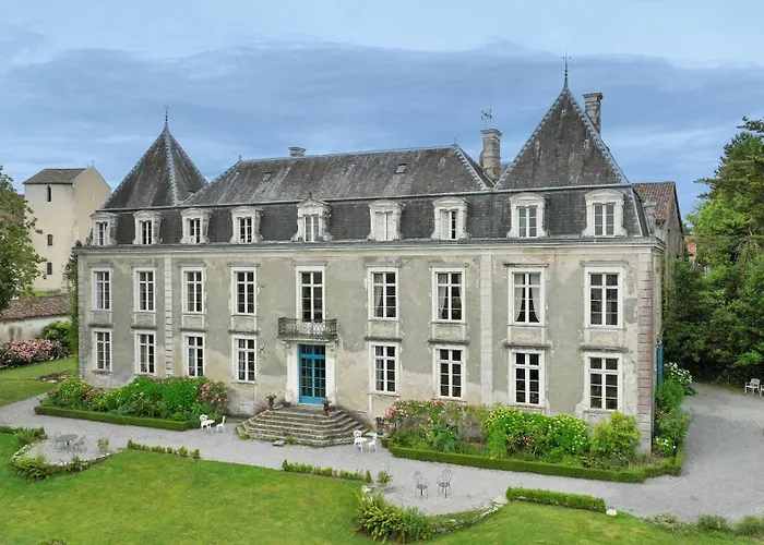 Chateau d'Estrac