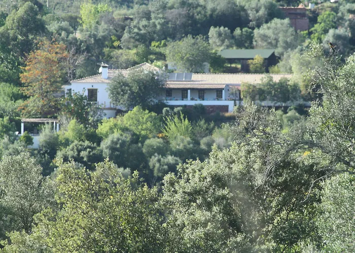 Vale Fuzeiros Nature Guest House