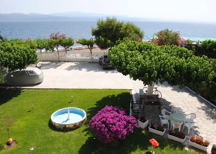 Akrogiali Beach Rooms Amarinto