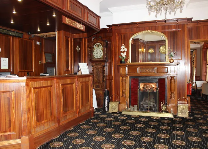 Revelstoke Hotel