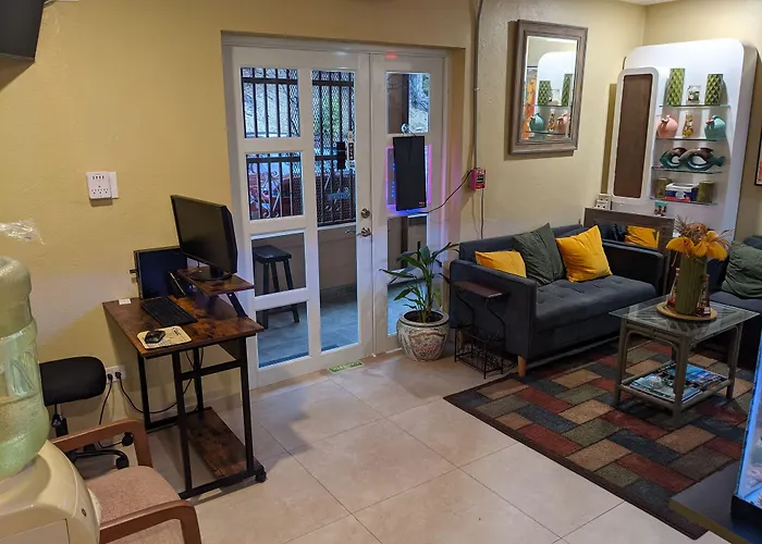 Midtown Guest House Charlotte Amalie