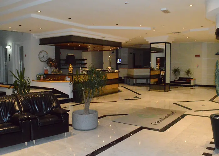 Canadian Hotel