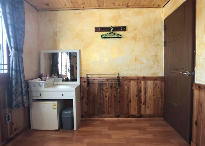 Gudeok Guesthouse Seogwipo-stad