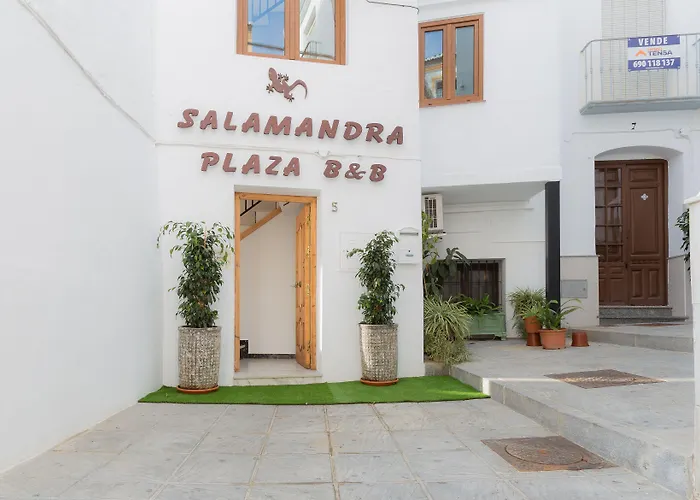 Salamandra Plaza