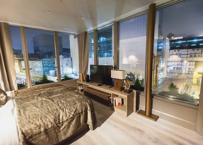 Clarendon Suites