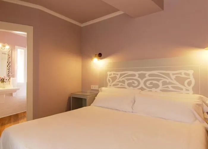 Hostal Los Castañuelos Candeleda