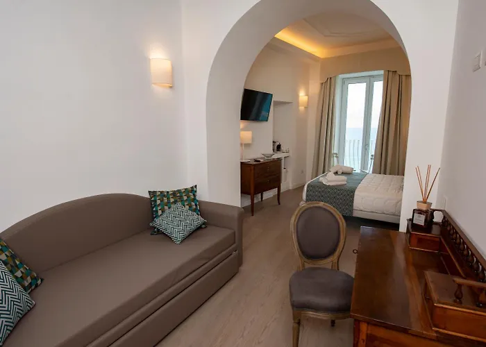 Hotel Domus Centro al Migliarese Tropea