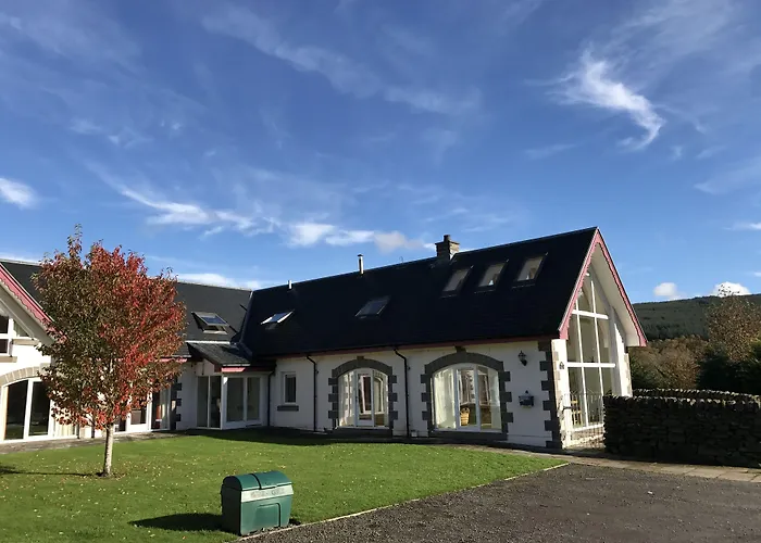 Errichel House And Cottages
