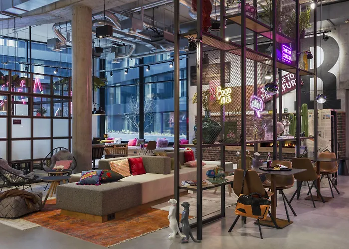 Moxy Frankfurt City Center