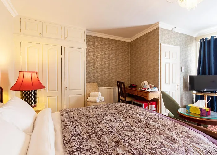Hubert House Guesthouse