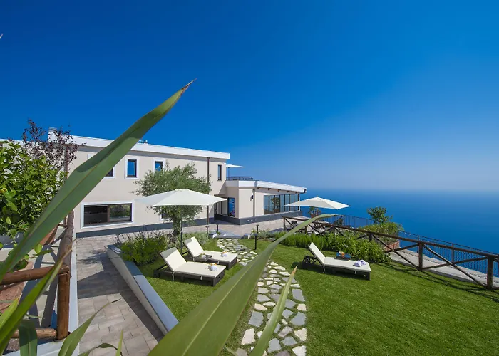 Villa Paradise Resort