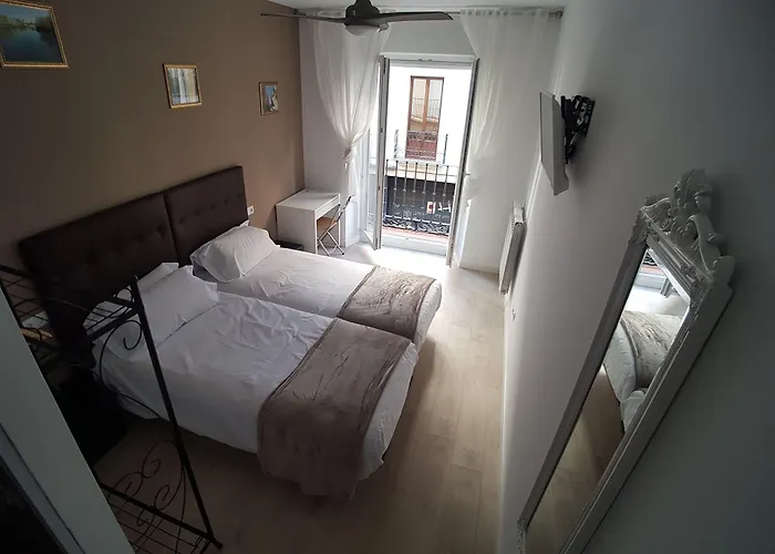 Hostal Puente de Hierro Logroño
