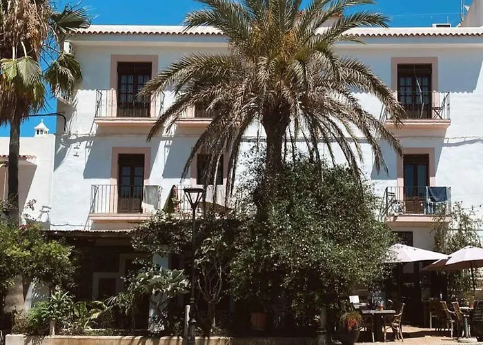 Gare Du Nord Hotel Sant Joan De Labritja