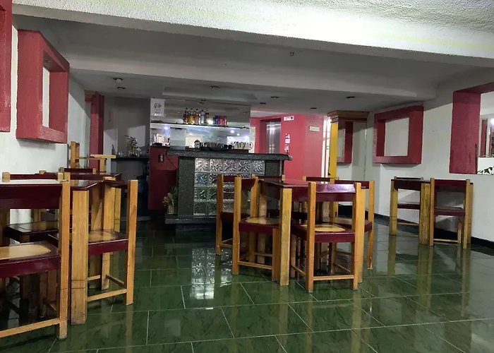 Hotel Alameda Suites