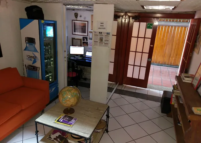 Anys Hostal
