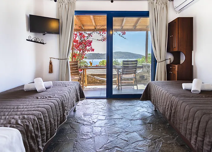Vassilia On The Beach Serifos Livadakia