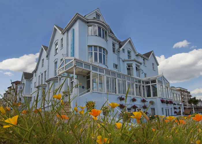 Marine Hotel