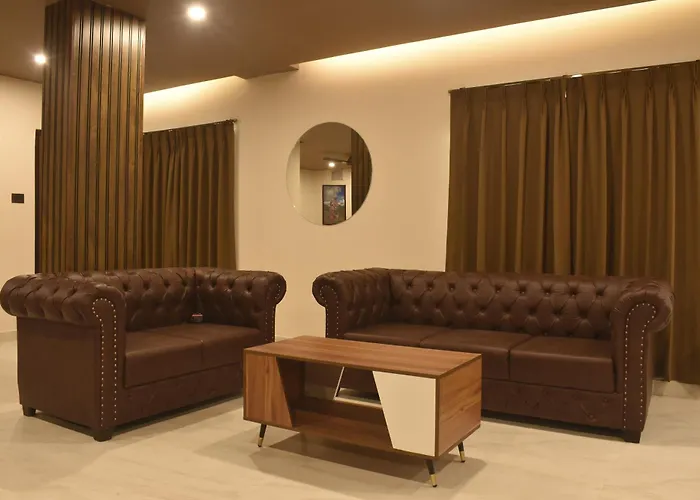 Oak House Hotel Dimāpur