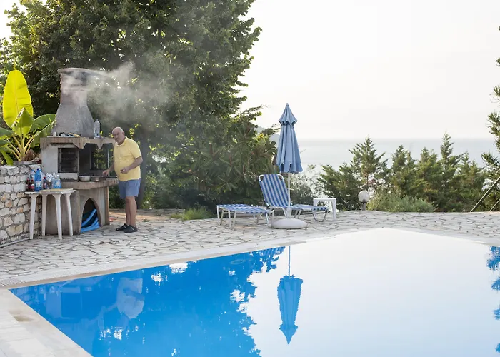 Apraos Bay Hotel In Kalamaki Beach, 100M From The Lovely Sandy Beach