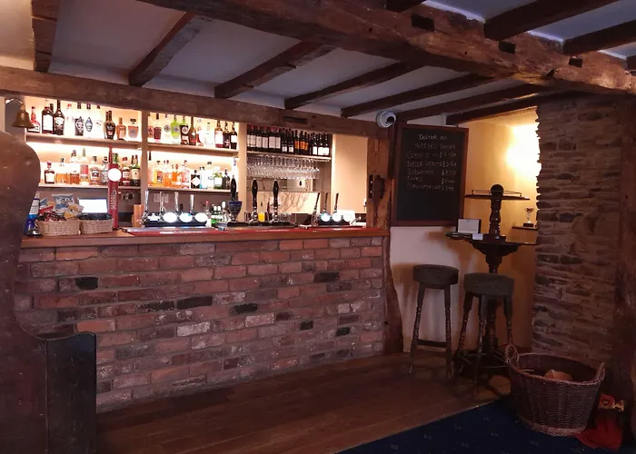 The Dolfor Inn