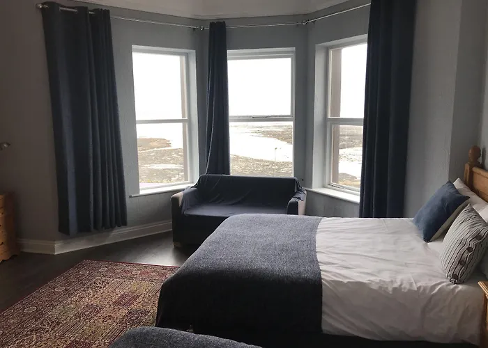 Rolling Wave Guesthouse