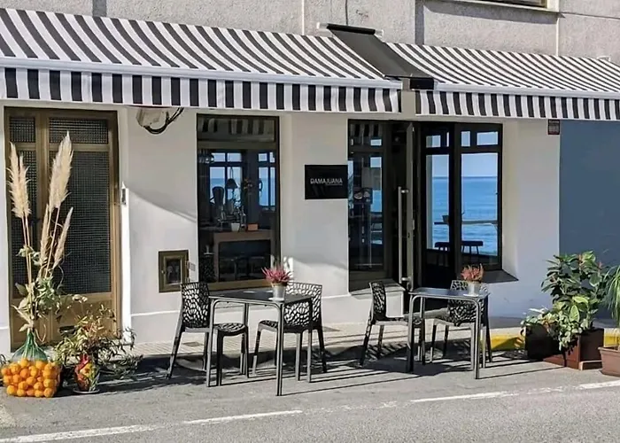 Pensión Club del Mar Cayón 