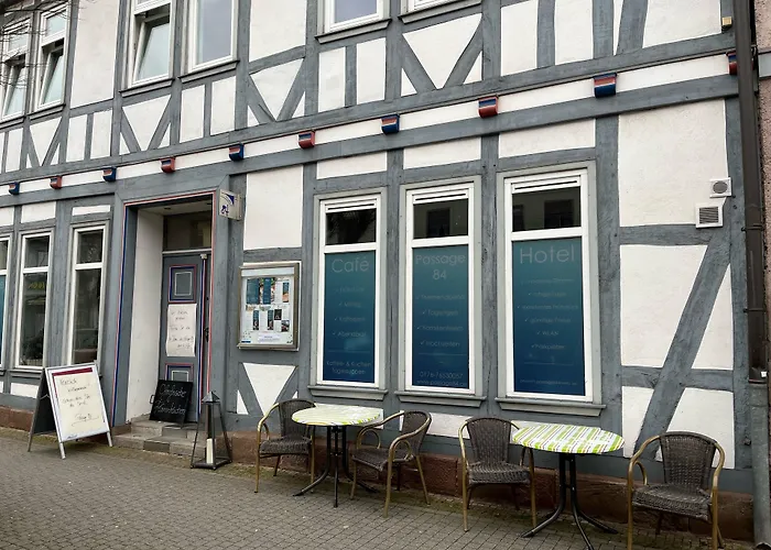 Passage 84 - Hotel & Cafe