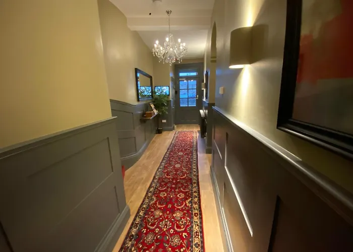Irvine Guest House