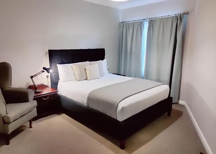 Michelangelos - Rooms, Restaurant & Bar