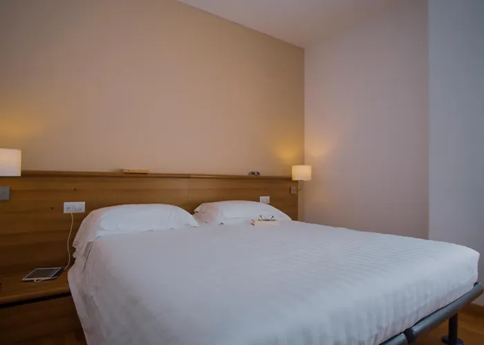 Mistral2 Hotel