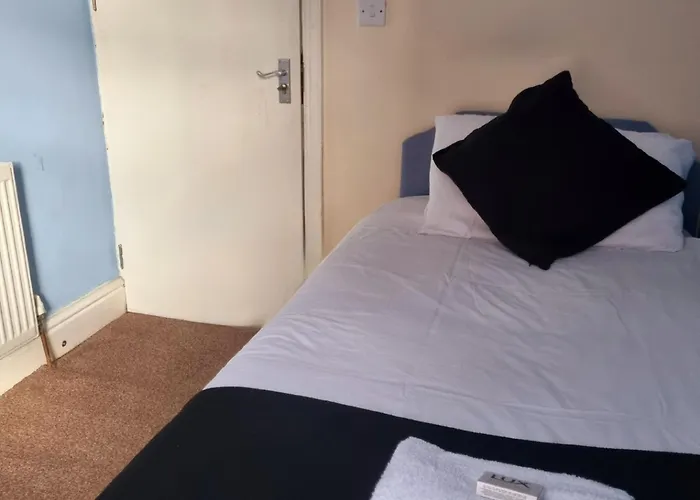 The New Osterley Hotel