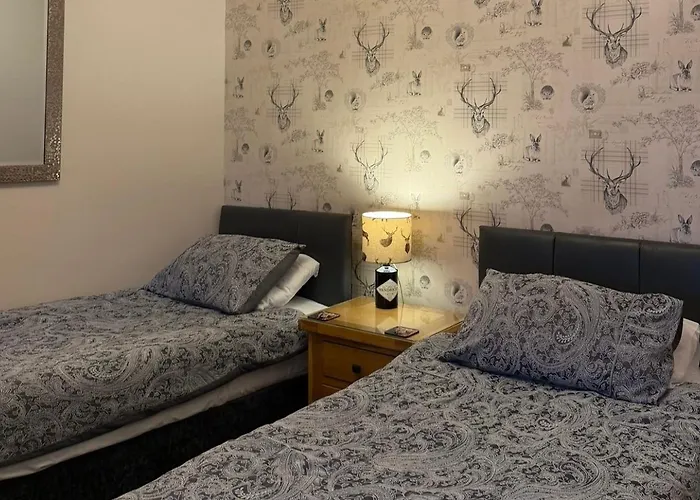 Lakeview Guest House