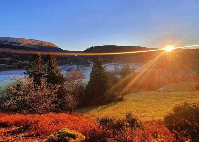 Elen'S Castle Bed, Breakfast And Bar Hotel Dolwyddelan