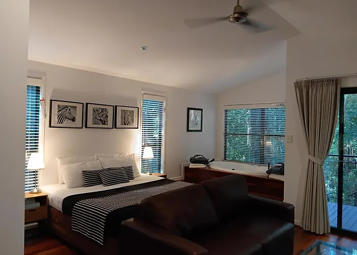Amore On Buderim Rainforest Cabins