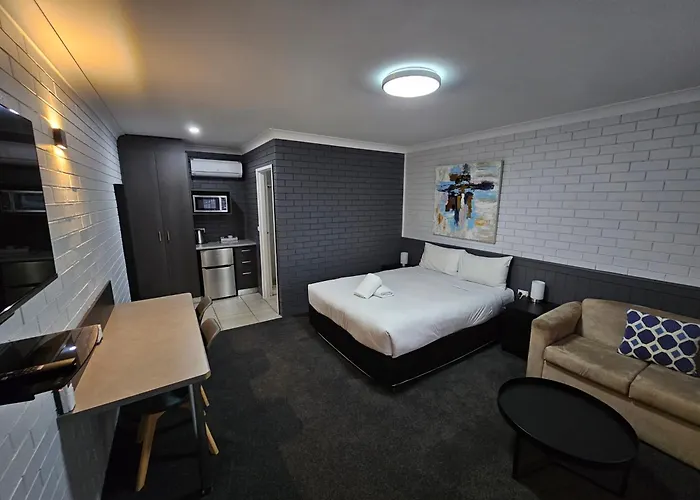 Blue Violet Motor Inn