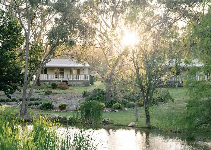 Granite Gardens Cottages & Lake Retreat
