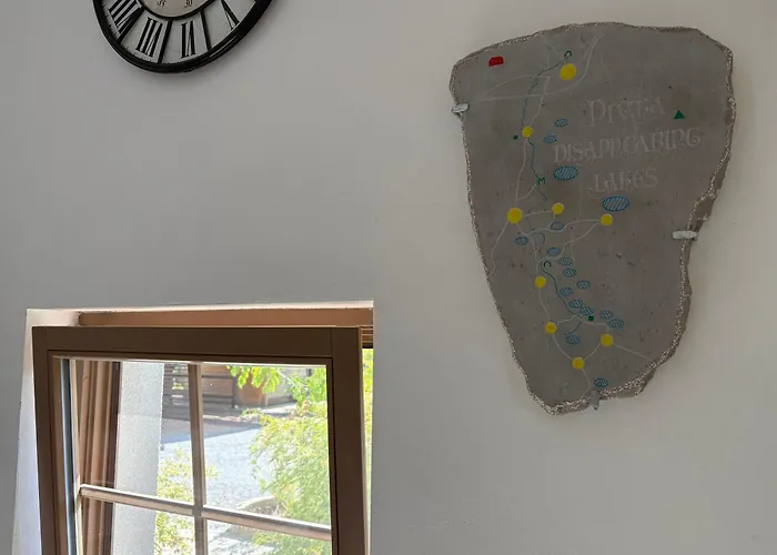 Lipizzaner Lodge Guest House Postojna