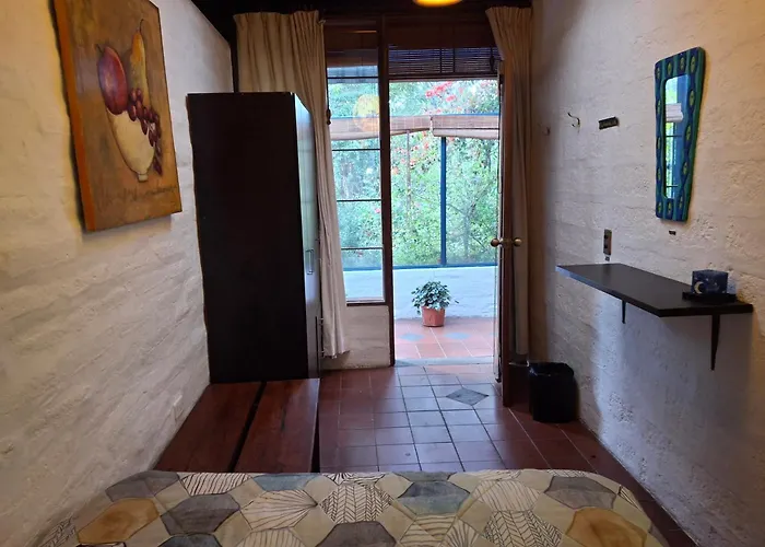 Hotel Casa del Aguacate Cumbaya - Tumbaco