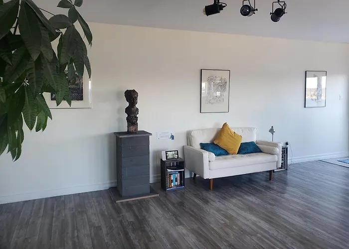 Whale House Guest House