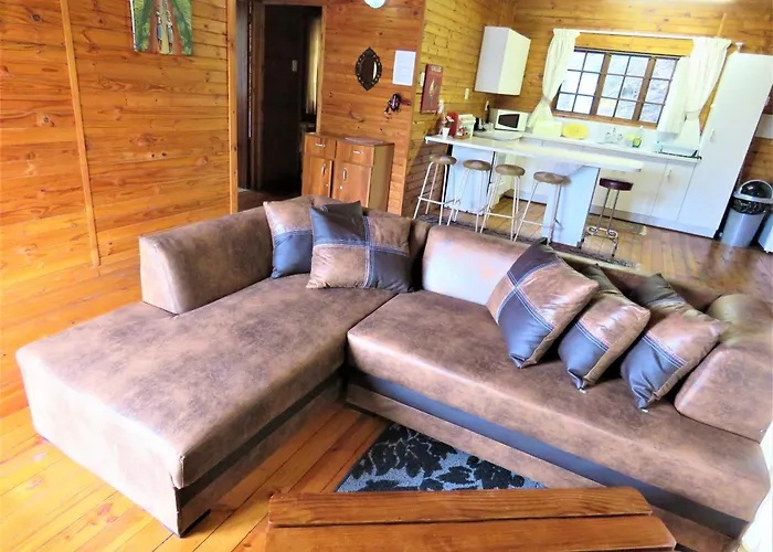 Viewpoint Lodge & Safari Tours