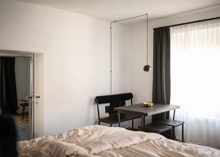 Flurin Suites
