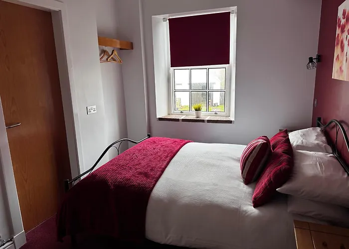 Ecclefechan Hotel