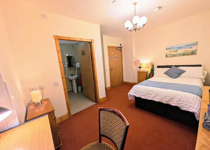 Ensuite Double Rooms -Self-Catering In Shared Kitchen Dumfries